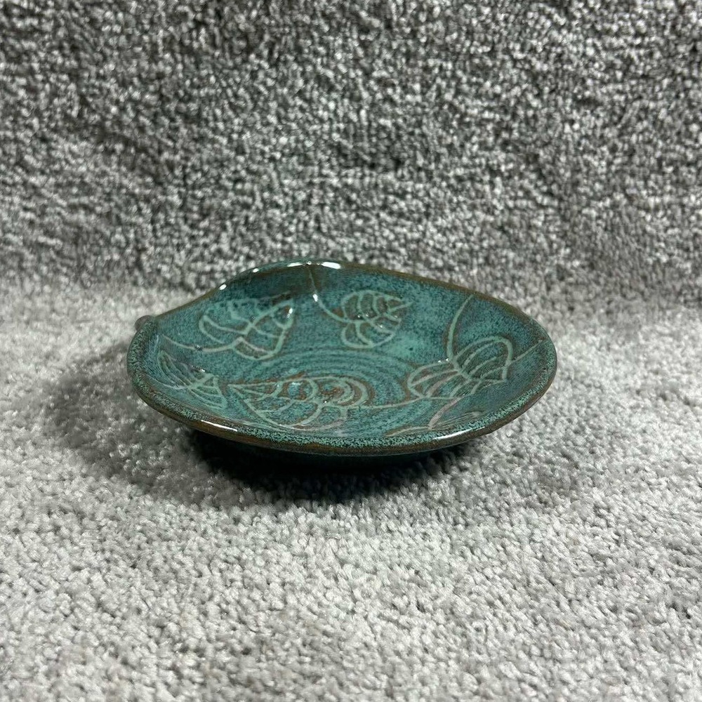 Etched Leaf Spoon Rest Artisan Pottery Trinket Dish Teal Green Signed 5 Inch